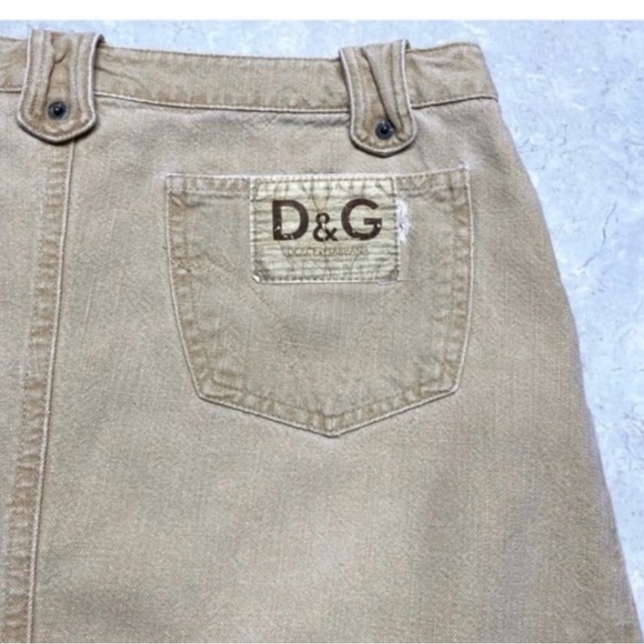 D&G Distressed Mini Skirt. Large Size US 32/ Euro size 46. Great condition - Picture 6 of 8